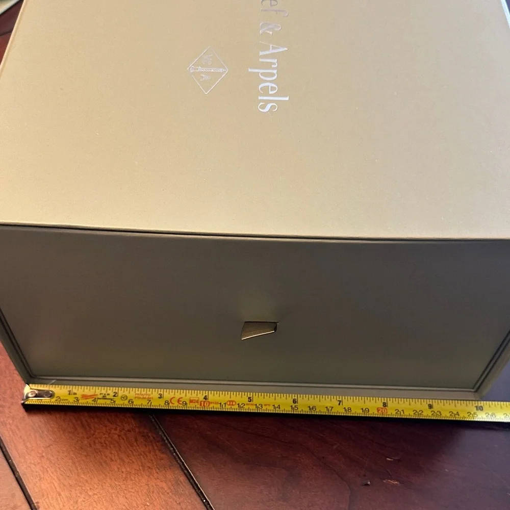 Van Cleef & Arpels Soft Green Box - Picture 5 of 6